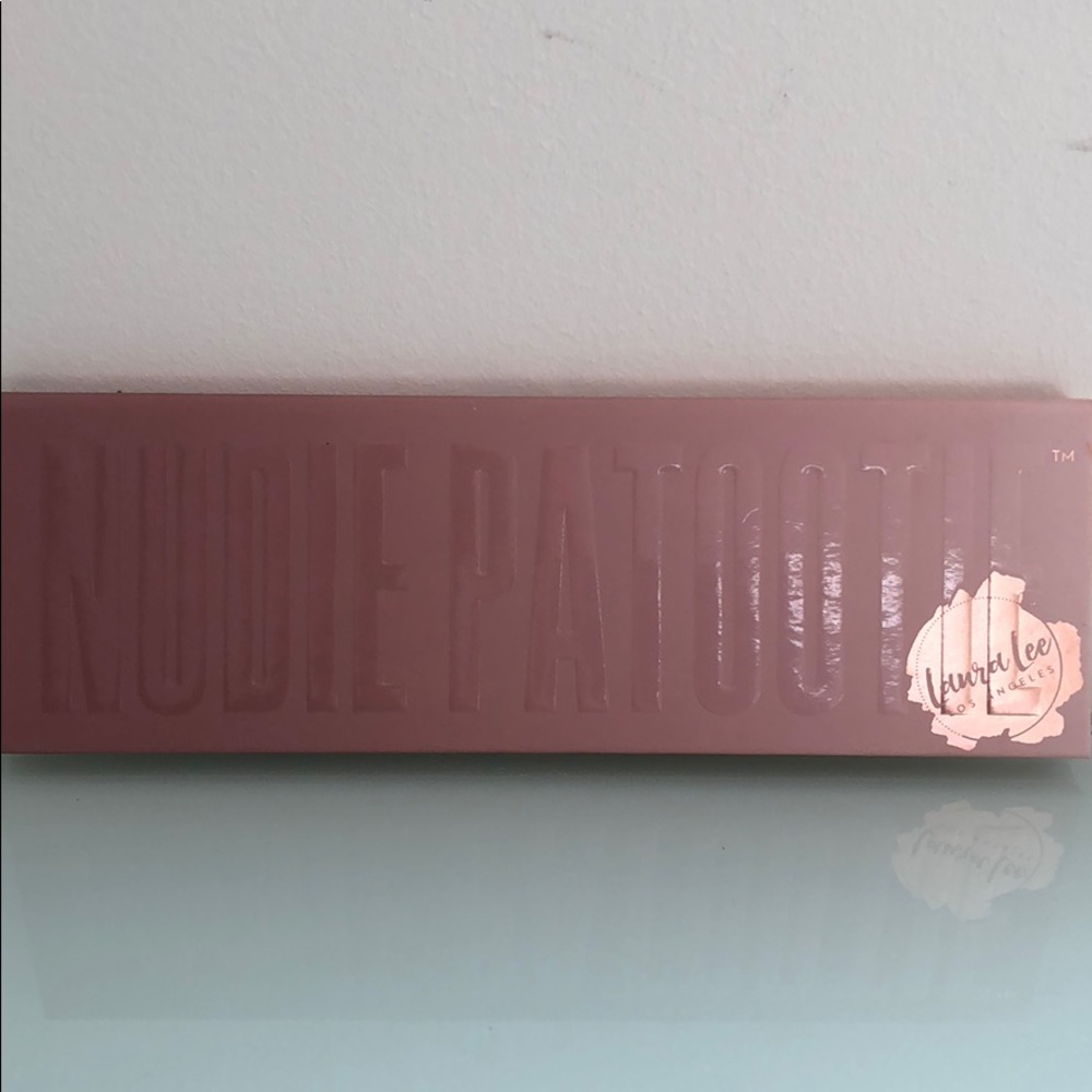 Laura Lee Nudie Patootie Eyeshadow Palette